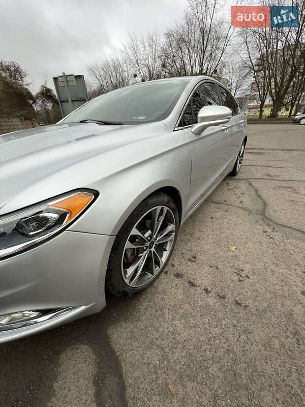 Седан Ford Fusion 2016 в Львове