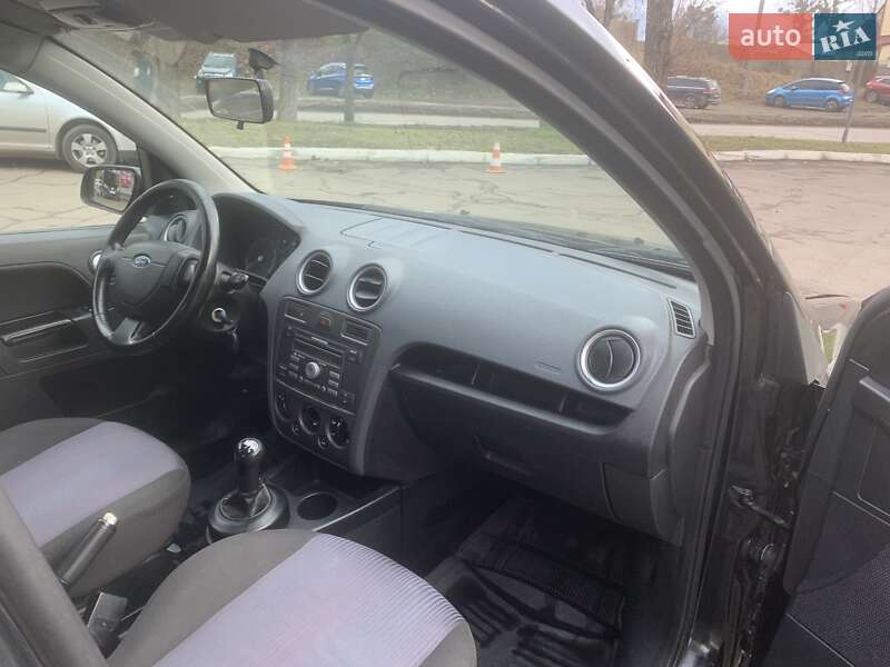 Хетчбек Ford Fusion 2008 в Львові