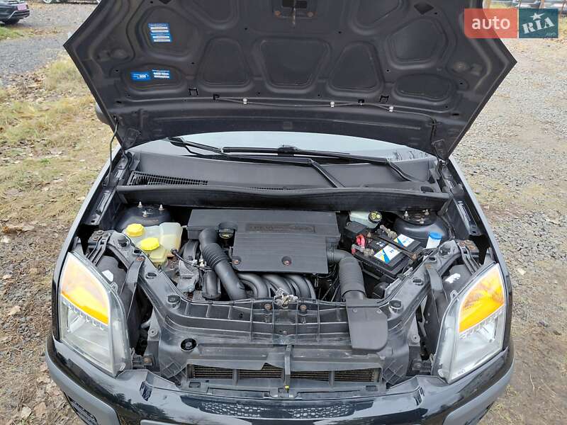 Хэтчбек Ford Fusion 2009 в Ровно фото 11 Хэтчбек Ford Fusion 2009 в Ровно