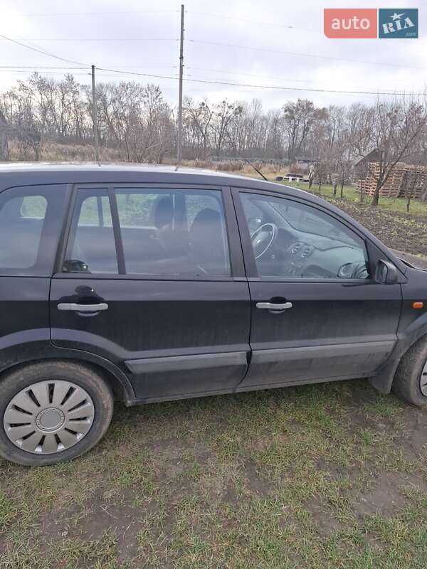 Хэтчбек Ford Fusion 2008 в Луцке фото 3 Хэтчбек Ford Fusion 2008 в Луцке