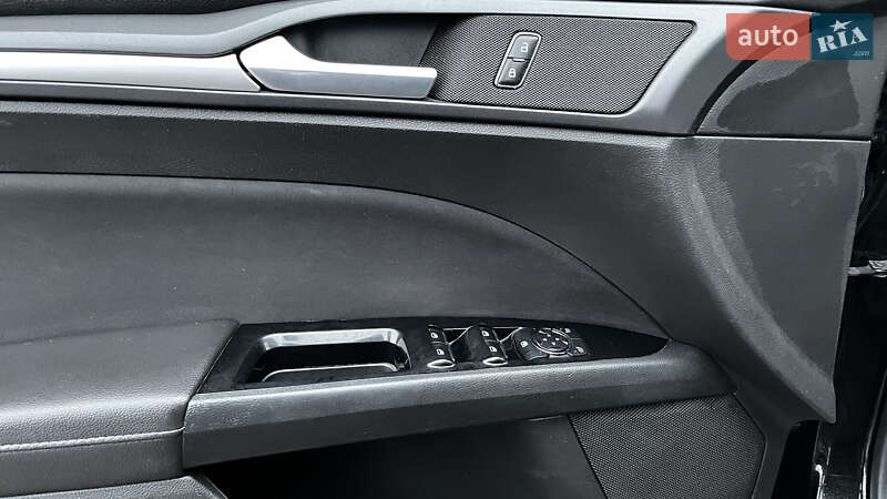 Седан Ford Fusion 2013 в Житомире фото 12 Седан Ford Fusion 2013 в Житомире