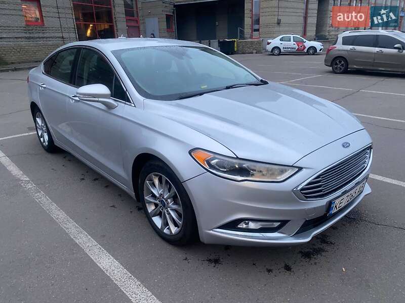 Седан Ford Fusion 2016 в Дніпрі
