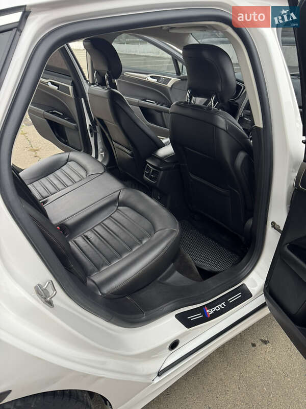 Седан Ford Fusion 2014 в Білгороді-Дністровському фото 18 Седан Ford Fusion 2014 в Білгороді-Дністровському