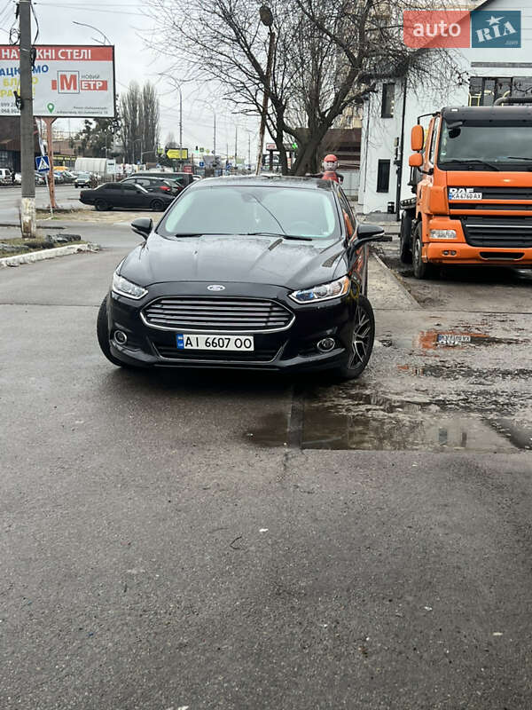 Седан Ford Fusion 2013 в Вышгороде