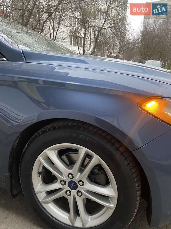 Седан Ford Fusion 2018 в Староконстантинове