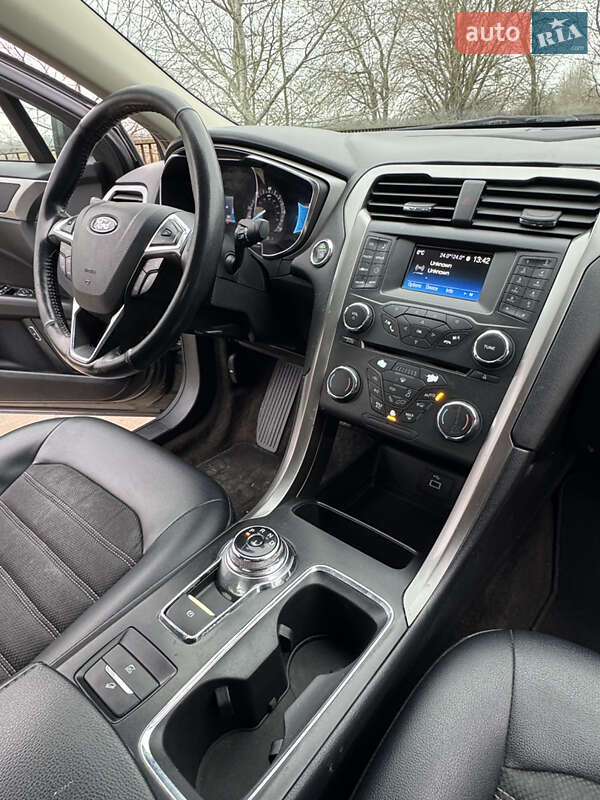 Седан Ford Fusion 2017 в Ровно фото 16 Седан Ford Fusion 2017 в Ровно