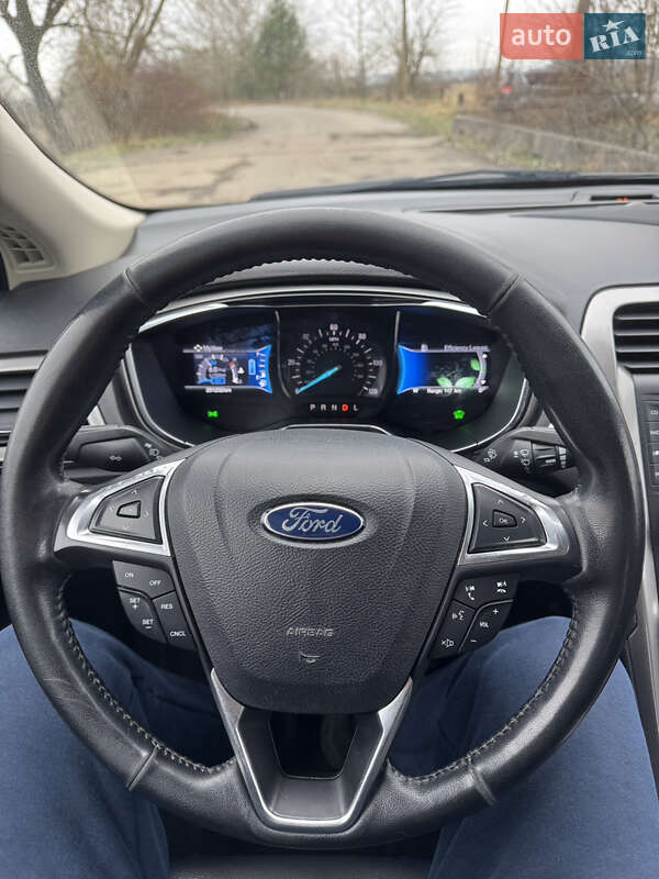 Седан Ford Fusion 2017 в Ровно фото 20 Седан Ford Fusion 2017 в Ровно