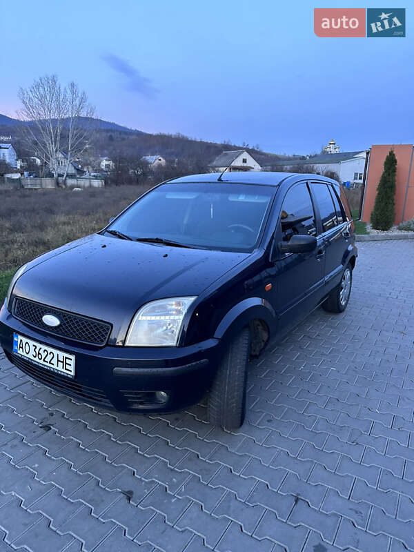 Седан Ford Fusion 2005 в Мукачево фото 2 Седан Ford Fusion 2005 в Мукачево