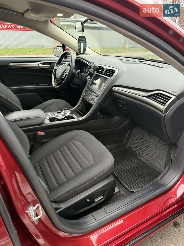 Седан Ford Fusion 2018 в Броварах