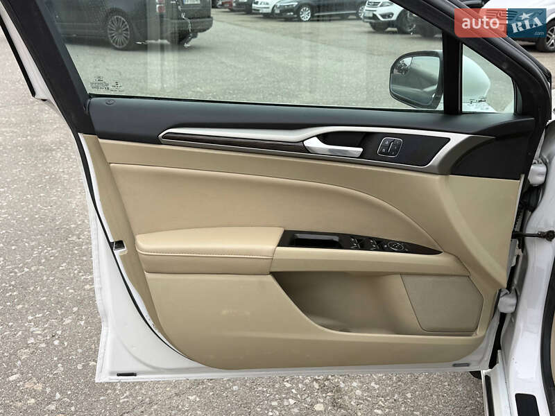 Седан Ford Fusion 2014 в Киеве фото 19 Седан Ford Fusion 2014 в Киеве