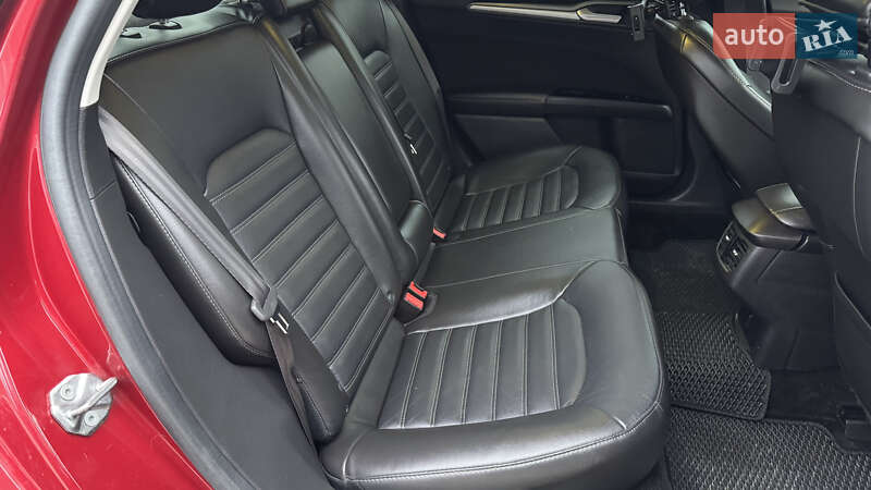 Седан Ford Fusion 2015 в Тернополе