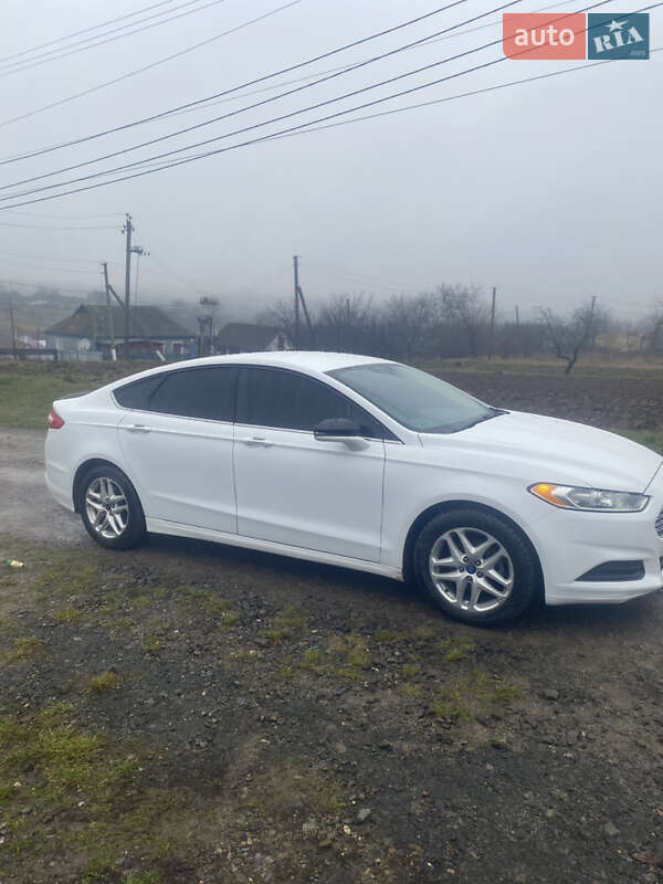 Седан Ford Fusion 2014 в Виннице