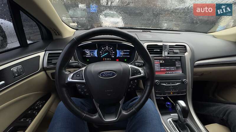 Седан Ford Fusion 2013 в Киеве фото 10 Седан Ford Fusion 2013 в Киеве