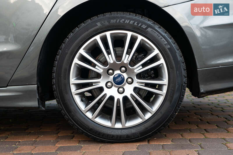 Седан Ford Fusion 2018 в Киеве фото 23 Седан Ford Fusion 2018 в Киеве