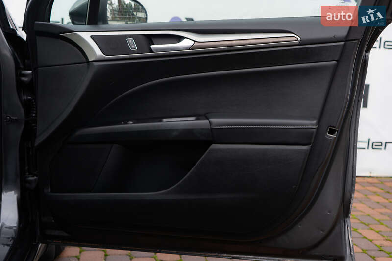 Седан Ford Fusion 2018 в Киеве фото 52 Седан Ford Fusion 2018 в Киеве