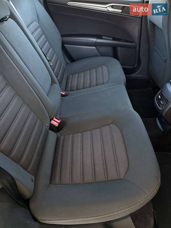 Седан Ford Fusion 2016 в Днепре