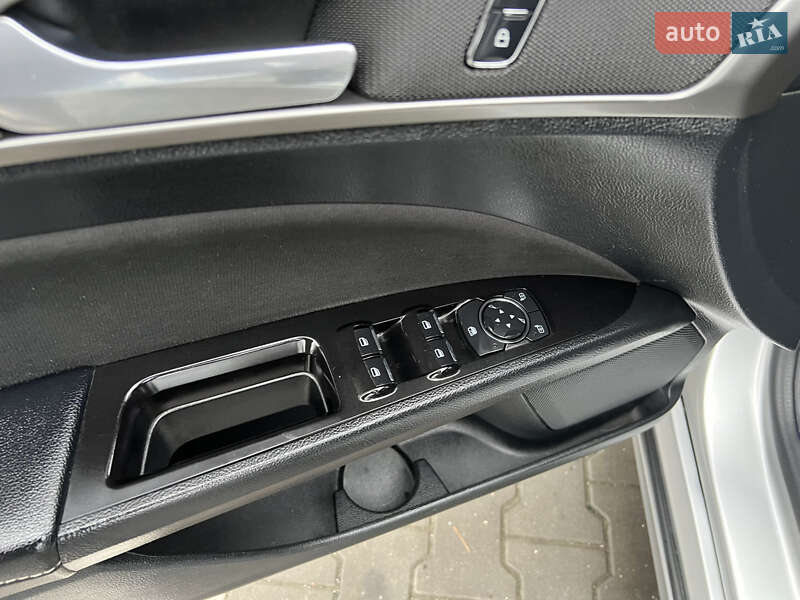 Седан Ford Fusion 2016 в Хмельницком фото 10 Седан Ford Fusion 2016 в Хмельницком