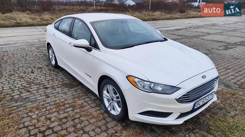 Седан Ford Fusion 2018 в Дрогобыче