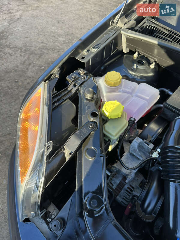 Хэтчбек Ford Fusion 2007 в Хороле