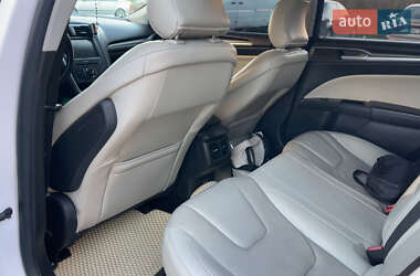 Седан Ford Fusion 2015 в Тернополе