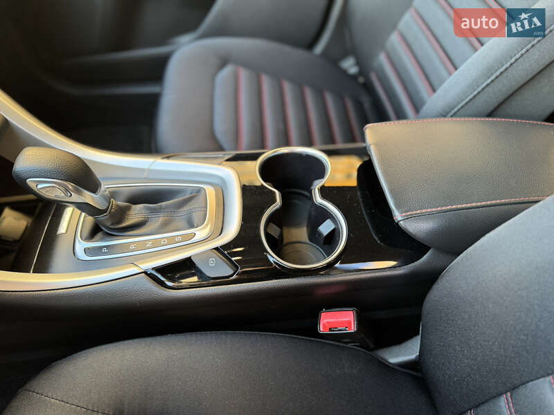 Седан Ford Fusion 2015 в Киеве фото 14 Седан Ford Fusion 2015 в Киеве