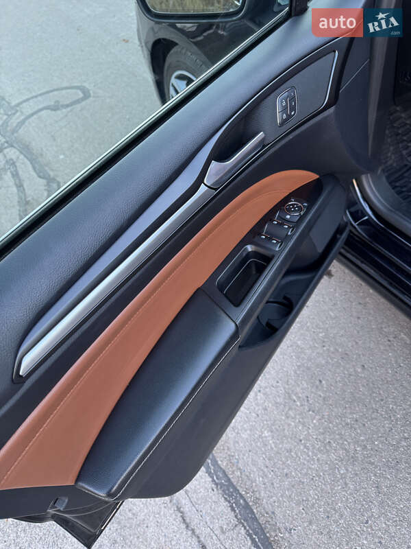 Седан Ford Fusion 2020 в Киеве фото 24 Седан Ford Fusion 2020 в Киеве