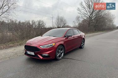 Седан Ford Fusion 2017 в Горішніх Плавнях