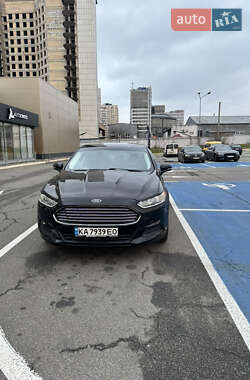 Седан Ford Fusion 2015 в Києві