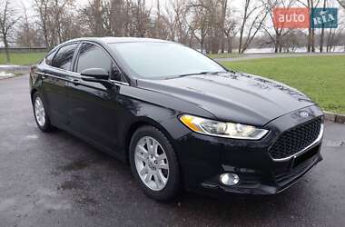 Седан Ford Fusion 2015 в Кременчуці