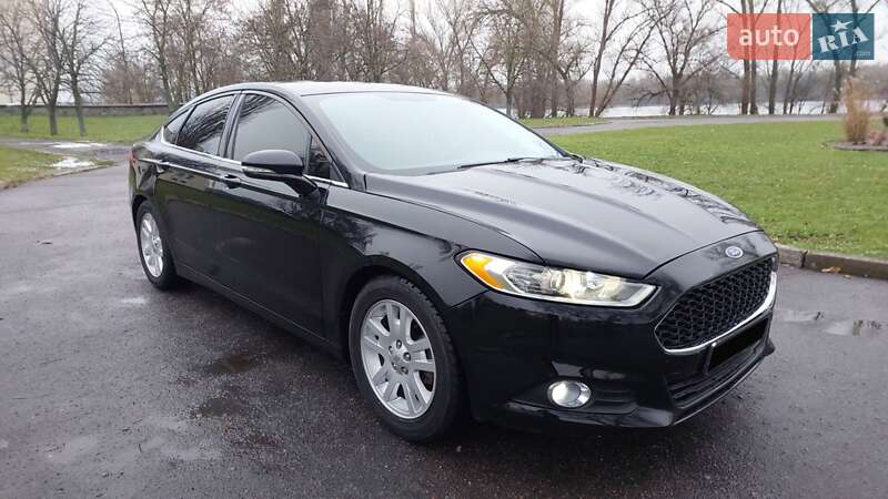 Ford Fusion 2015