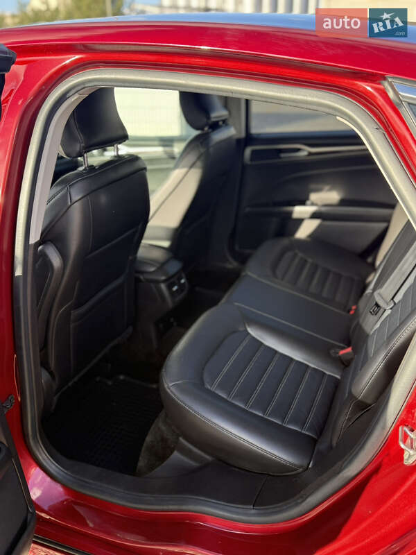 Седан Ford Fusion 2016 в Коломые