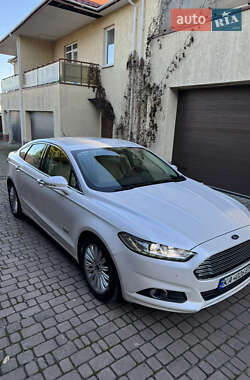 Седан Ford Fusion 2015 в Киеве
