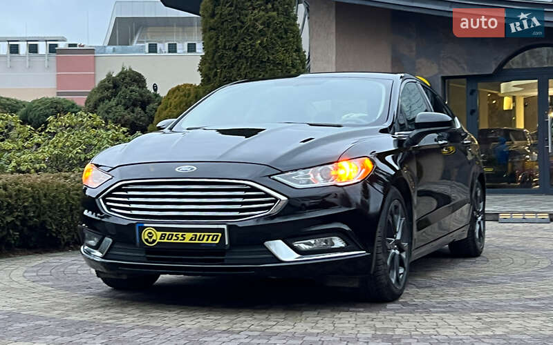Седан Ford Fusion 2018 в Львове
