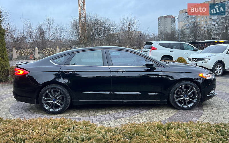 Седан Ford Fusion 2018 в Львове