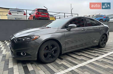 Седан Ford Fusion 2014 в Києві