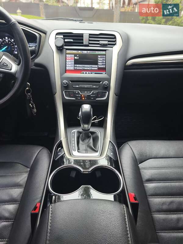 Седан Ford Fusion 2015 в Киеве