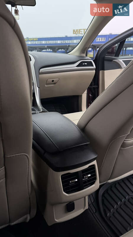 Седан Ford Fusion 2015 в Киеве