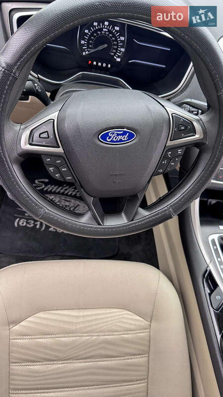 Седан Ford Fusion 2015 в Киеве