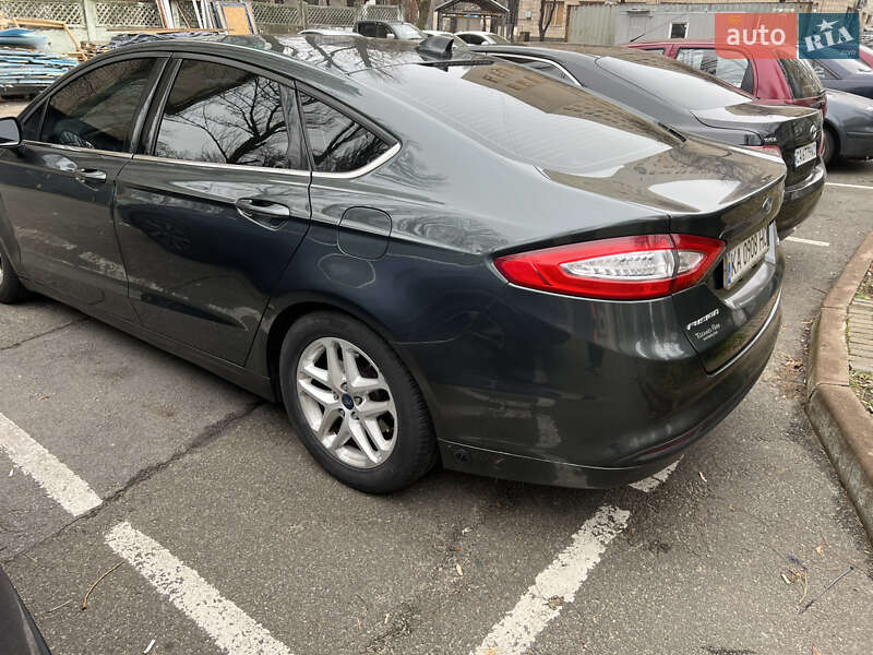 Седан Ford Fusion 2015 в Киеве фото 6 Седан Ford Fusion 2015 в Киеве