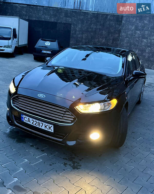 Седан Ford Fusion 2015 в Одессе