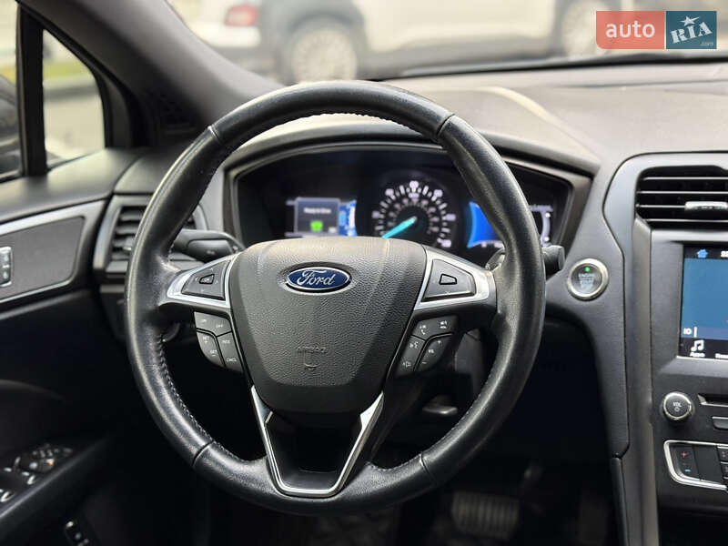 Седан Ford Fusion 2017 в Киеве