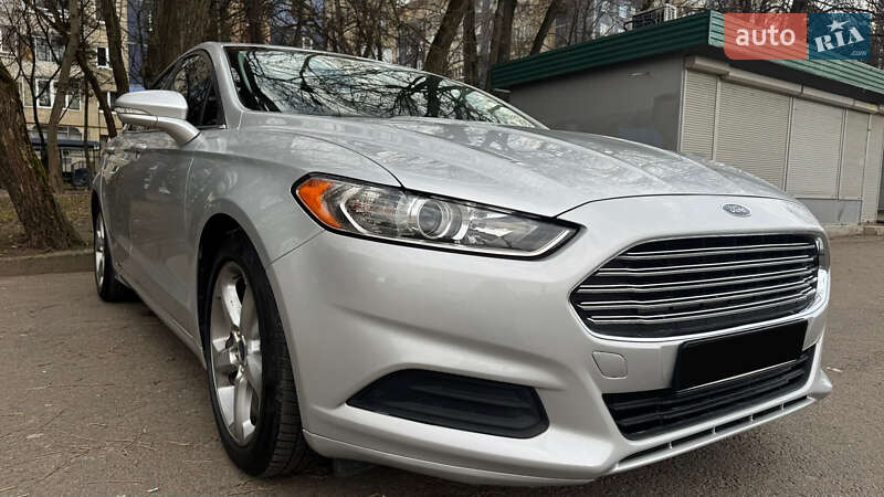 Седан Ford Fusion 2014 в Львове фото Седан Ford Fusion 2014 в Львове