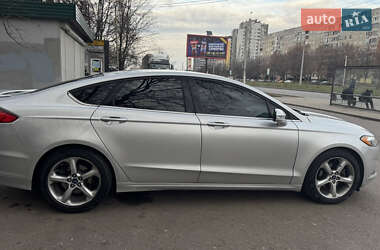 Седан Ford Fusion 2014 в Львове