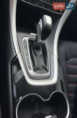 Седан Ford Fusion 2014 в Львове