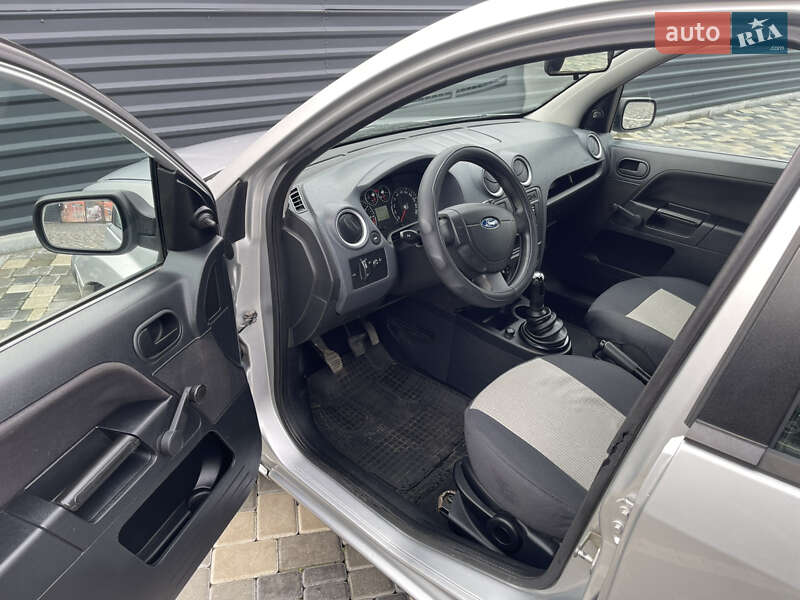 Хэтчбек Ford Fusion 2008 в Николаеве фото 7 Хэтчбек Ford Fusion 2008 в Николаеве