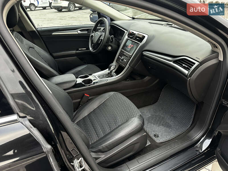 Седан Ford Fusion 2013 в Ровно фото 38 Седан Ford Fusion 2013 в Ровно