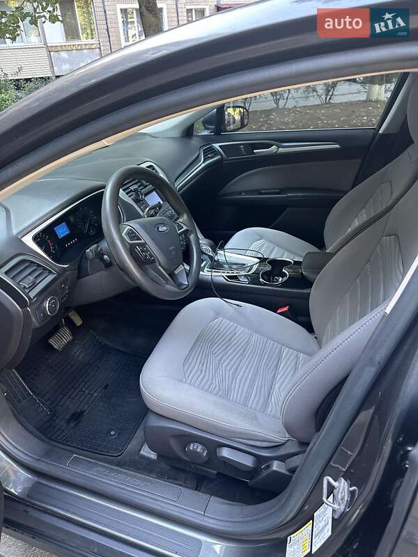 Седан Ford Fusion 2016 в Кривом Роге