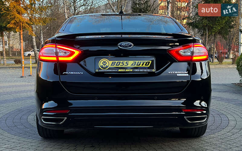 Седан Ford Fusion 2015 в Львове