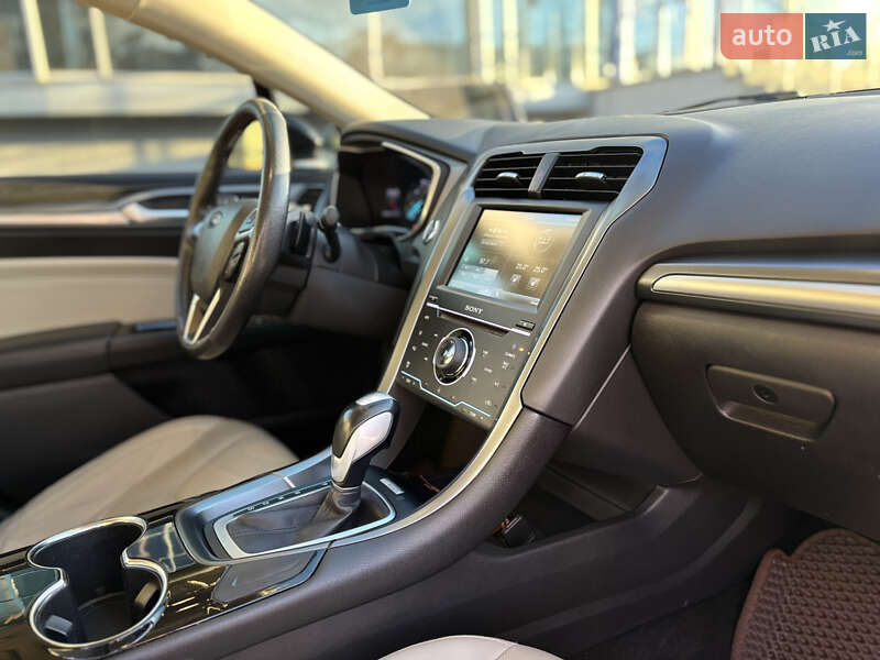 Седан Ford Fusion 2014 в Николаеве