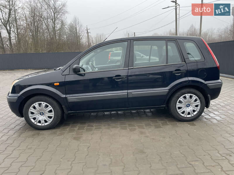 Хэтчбек Ford Fusion 2007 в Баре